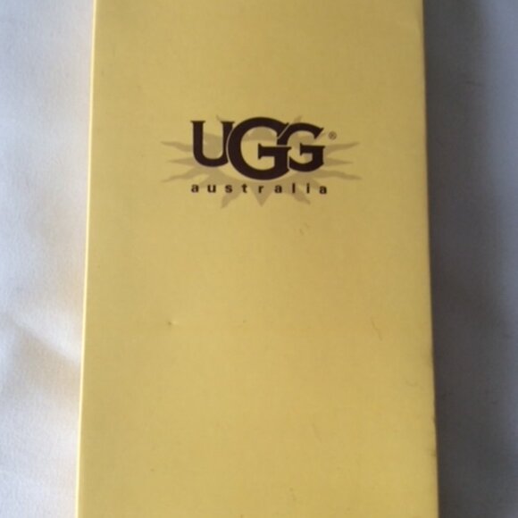 NWT & BOX UGG Shearling Lined Suede Gloves   MSRP $189 - Picture 4 of 4